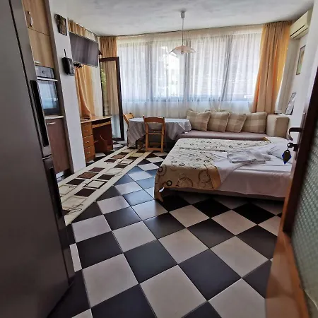 Holiday home Liliya